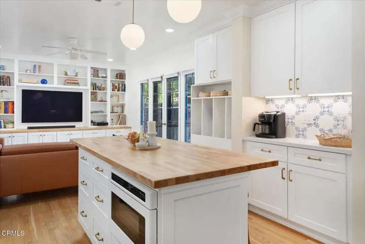 22-Kitchen