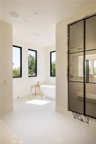 5421 Bothwell, Tarzana, California 91356
