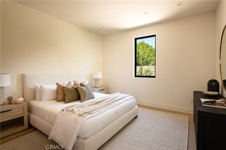 5421 Bothwell, Tarzana, California 91356