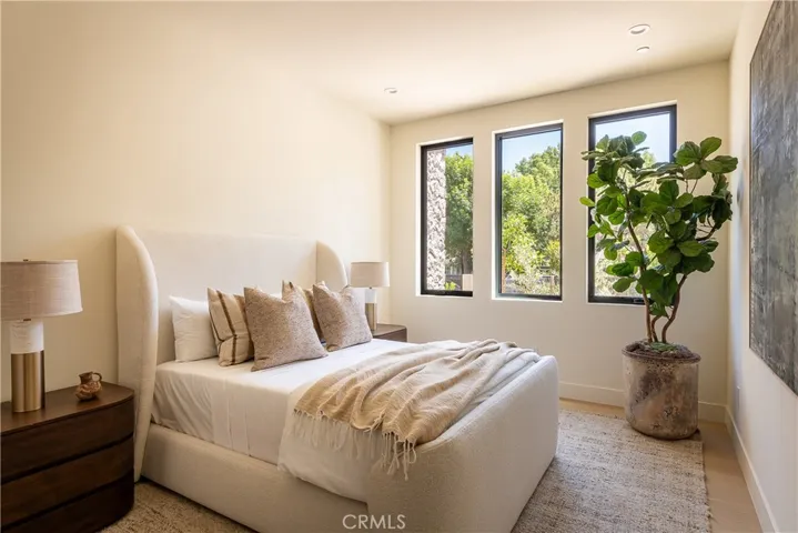5421 Bothwell, Tarzana, California 91356