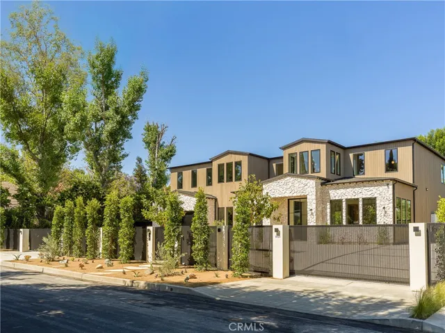 5421 Bothwell, Tarzana, California 91356
