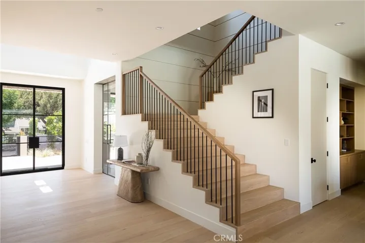 5421 Bothwell, Tarzana, California 91356
