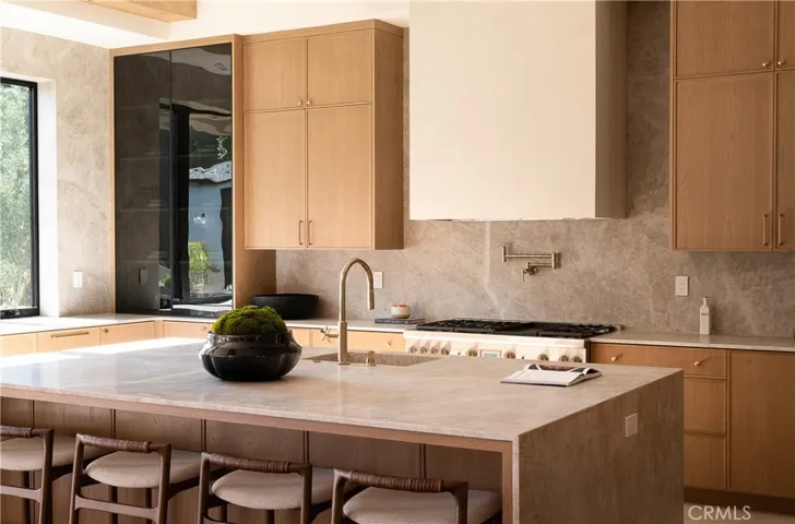 5421 Bothwell, Tarzana, California 91356