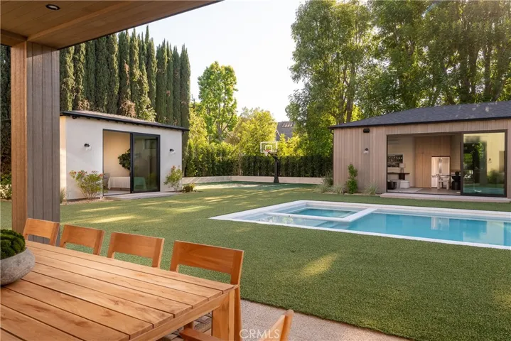 5421 Bothwell, Tarzana, California 91356