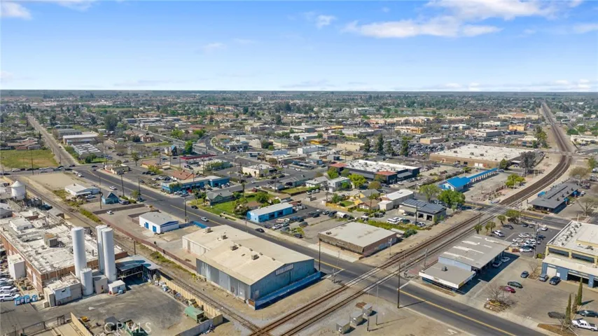505 W 6th, Hanford, California 93230