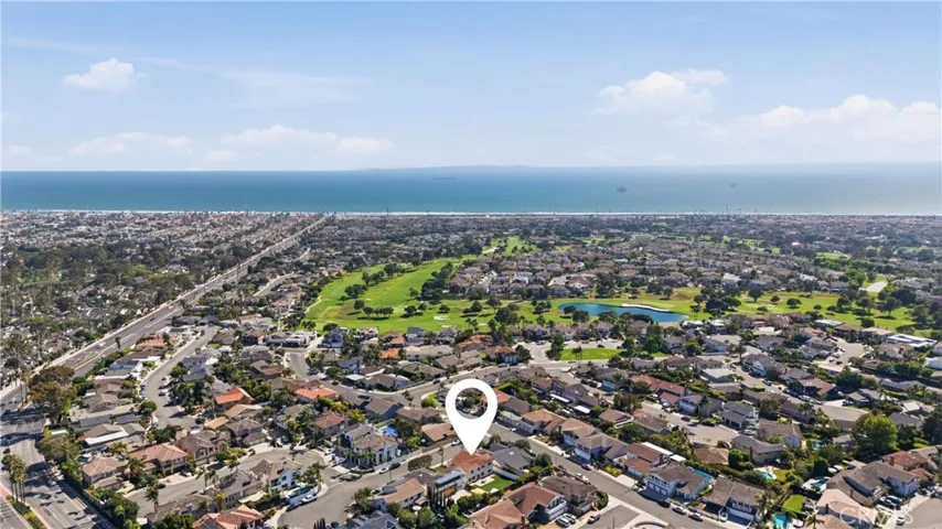 6921 Garden Circle, Huntington Beach, California 92648