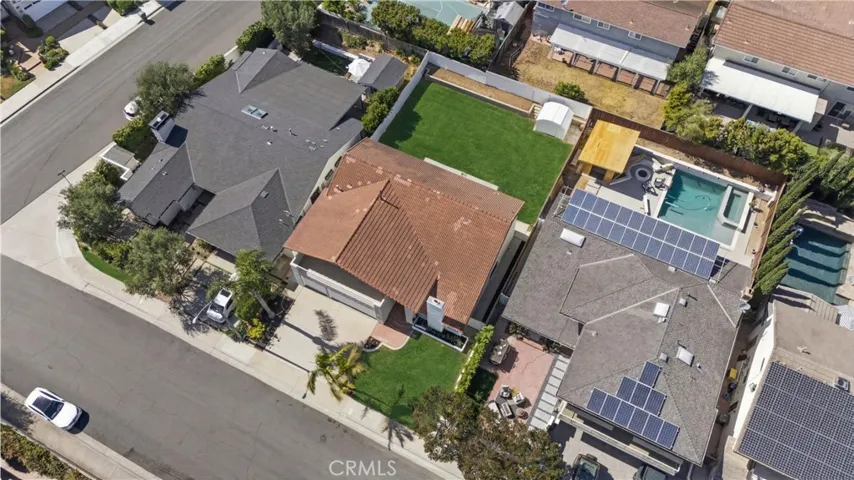 6921 Garden Circle, Huntington Beach, California 92648