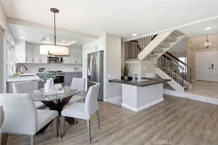 6921 Garden Circle, Huntington Beach, California 92648