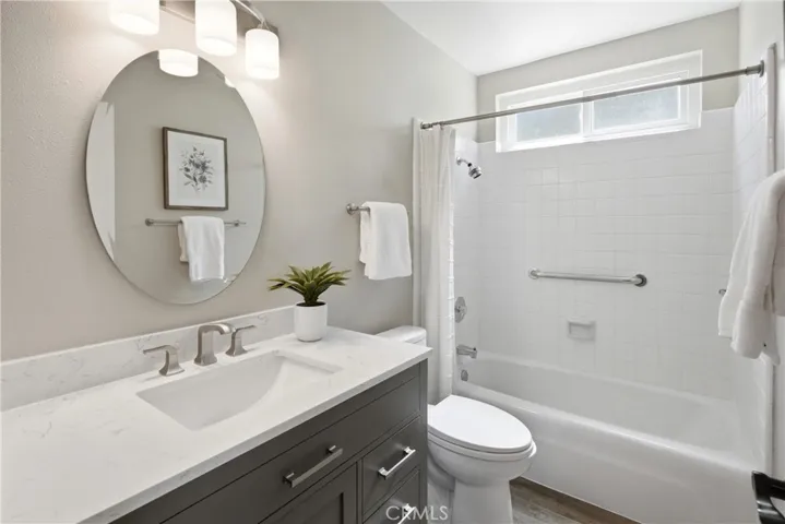 6921 Garden Circle, Huntington Beach, California 92648