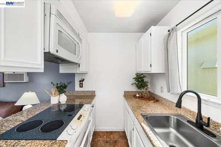 1844 Elm St, Livermore, California 94551