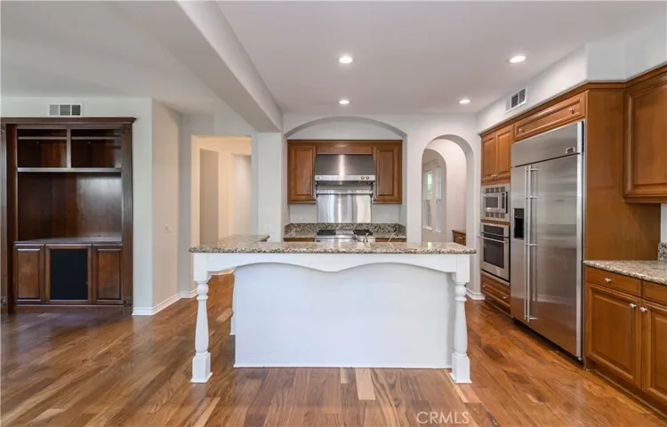 22 Gazebo, Irvine, California 92620