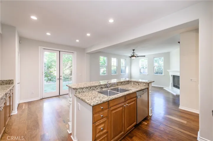 22 Gazebo, Irvine, California 92620