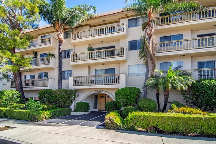 5400 Lindley Avenue 101, Encino, California 91316
