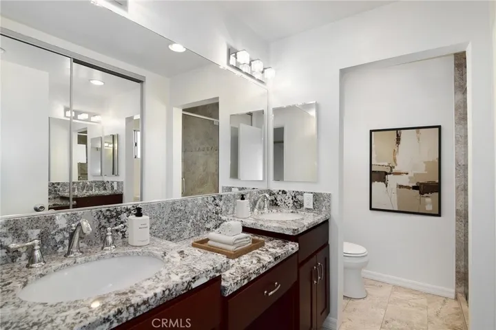 5400 Lindley Avenue 101, Encino, California 91316