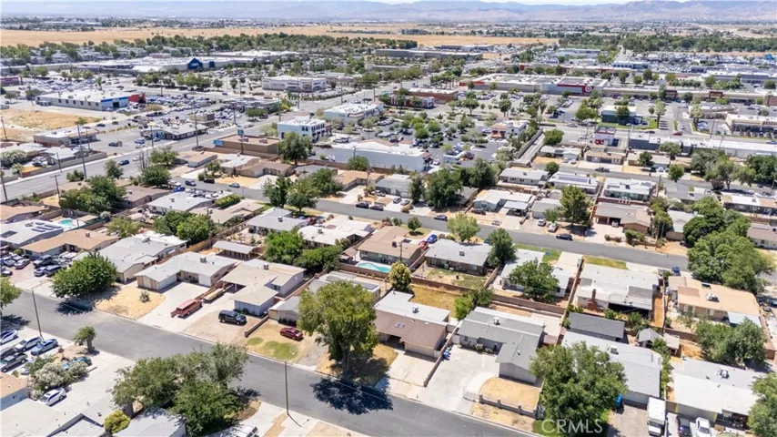 1039 W Avenue J-14, Lancaster, California 93534
