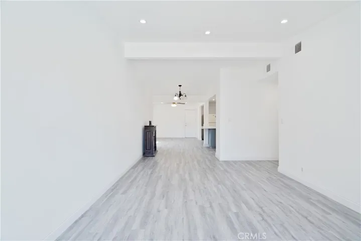 1039 W Avenue J-14, Lancaster, California 93534