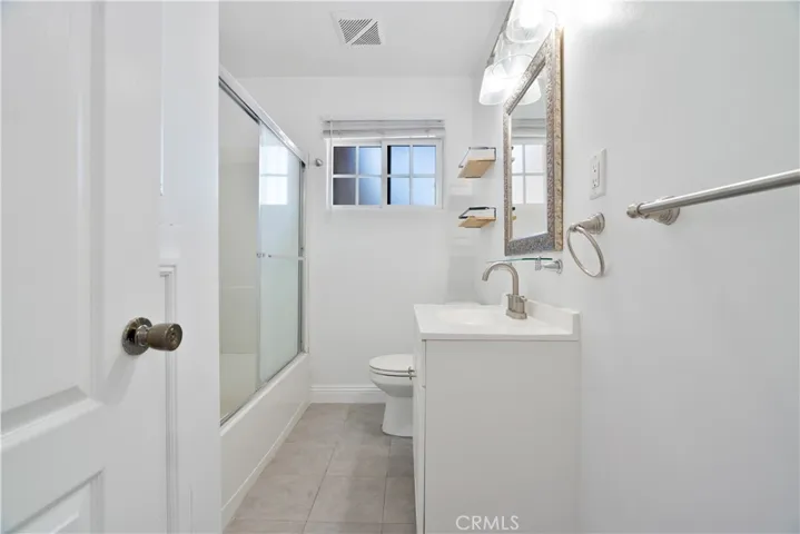 1039 W Avenue J-14, Lancaster, California 93534