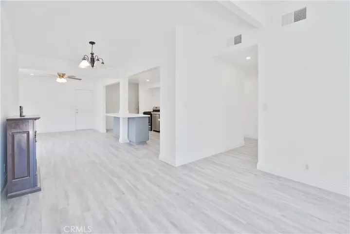 1039 W Avenue J-14, Lancaster, California 93534