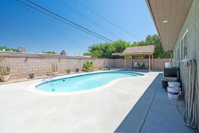 1039 W Avenue J-14, Lancaster, California 93534