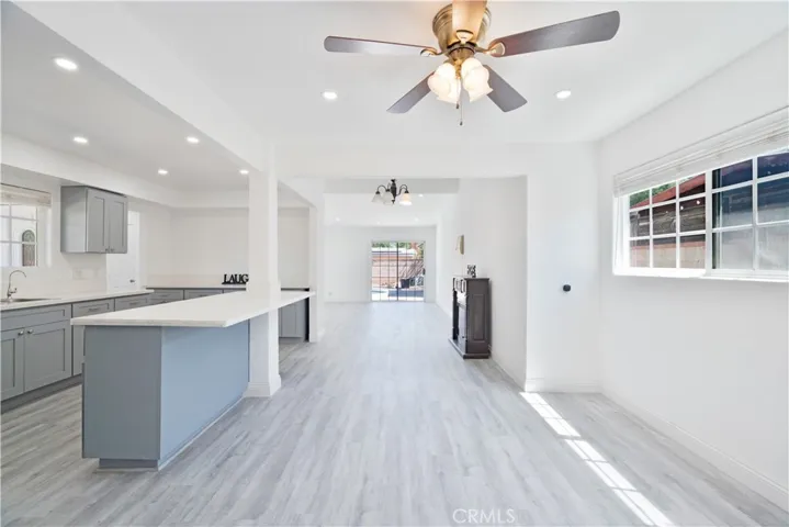 1039 W Avenue J-14, Lancaster, California 93534