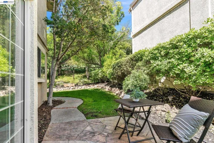 690 Glasgow Cir, Danville, California 94526