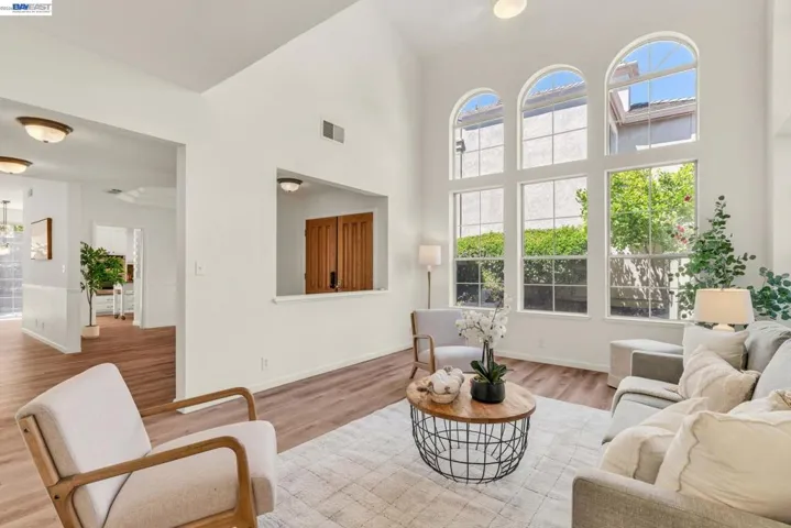 690 Glasgow Cir, Danville, California 94526