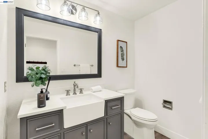 690 Glasgow Cir, Danville, California 94526