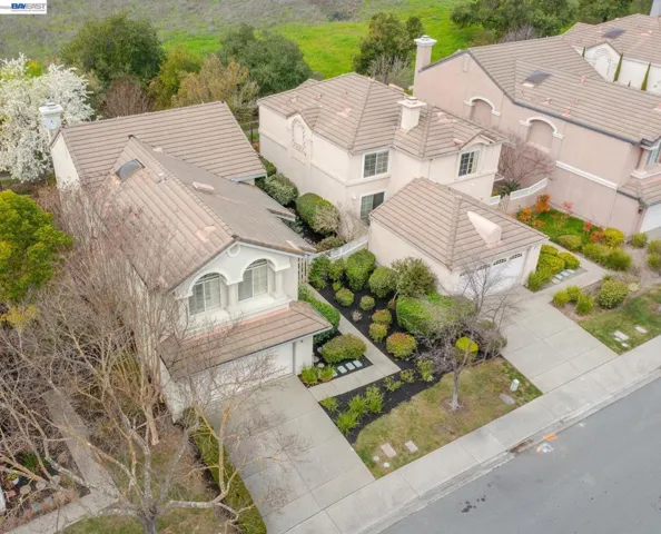 690 Glasgow Cir, Danville, California 94526