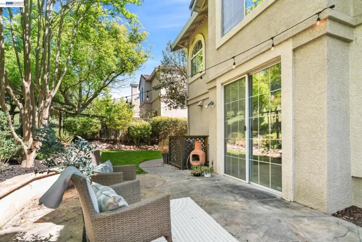 690 Glasgow Cir, Danville, California 94526