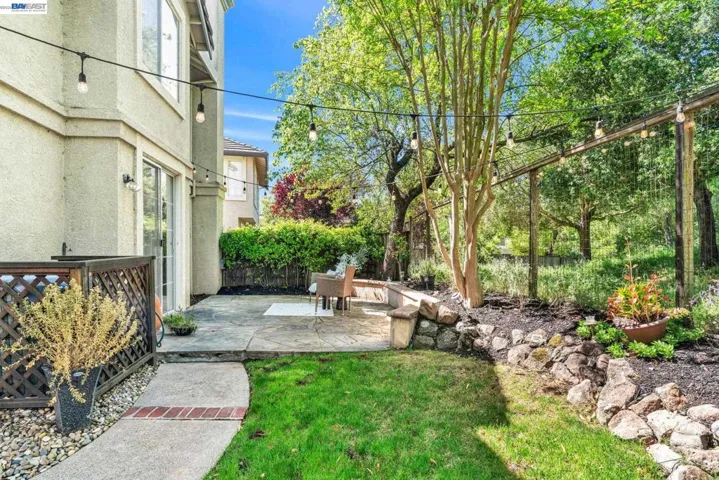 690 Glasgow Cir, Danville, California 94526