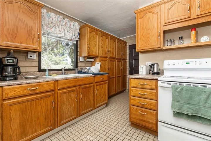 15283 Apple Valley, Apple Valley, California 92307
