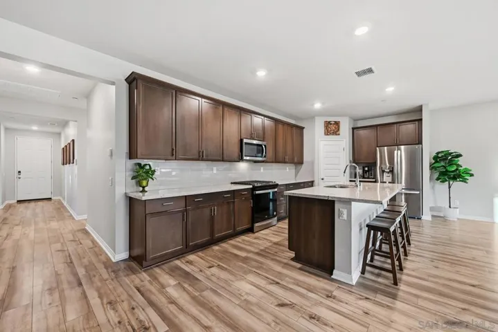 28327 Farm Creek, Valley Center, California 92082