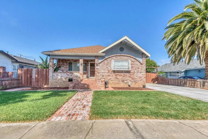 7841 Rosanna Street, Gilroy, California 95020
