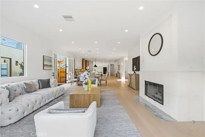 5110 Orange, Los Angeles, California 90008