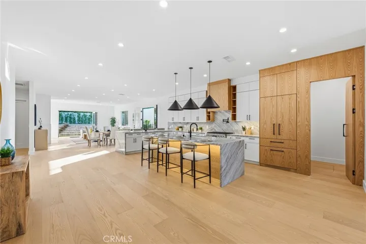 5110 Orange, Los Angeles, California 90008
