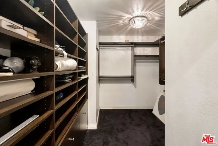 11717 Landale Street, Studio City, California 91607
