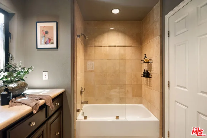 11717 Landale Street, Studio City, California 91607