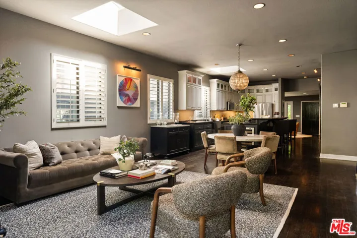 11717 Landale Street, Studio City, California 91607