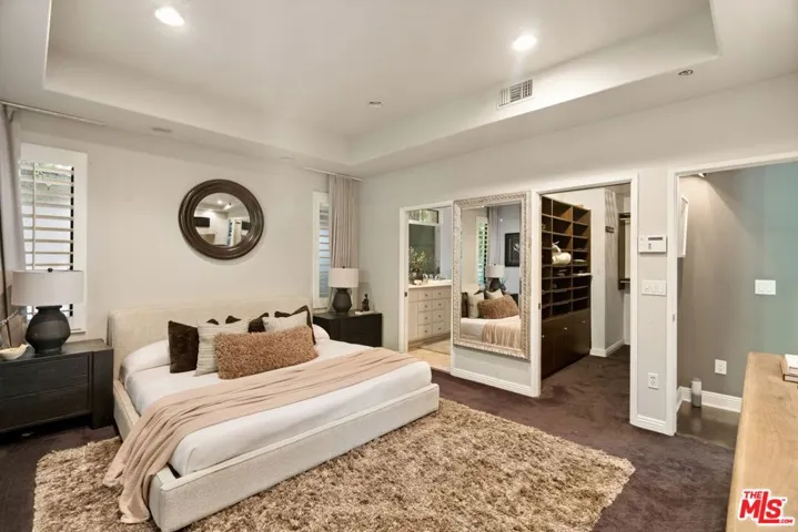 11717 Landale Street, Studio City, California 91607