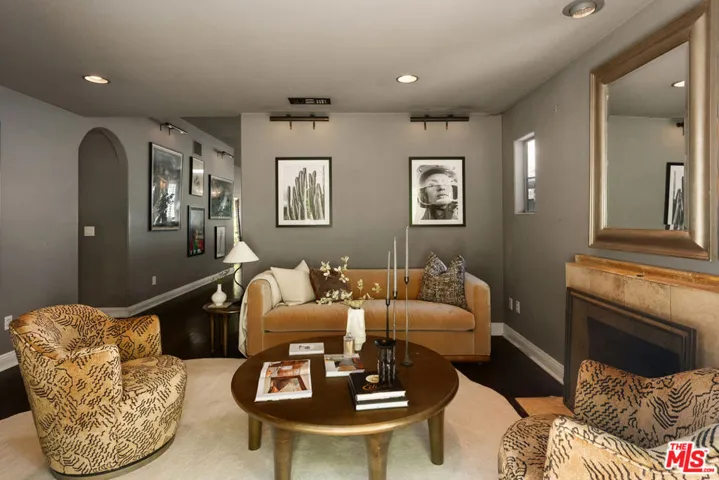 11717 Landale Street, Studio City, California 91607