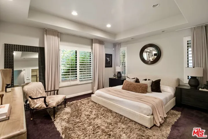 11717 Landale Street, Studio City, California 91607