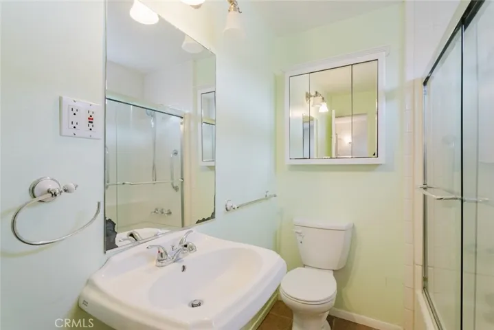 4334 Pennsylvania Avenue, La Crescenta, California 91214