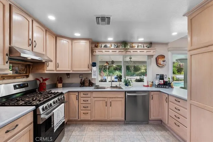 11563 Pecan, Loma Linda, California 92354