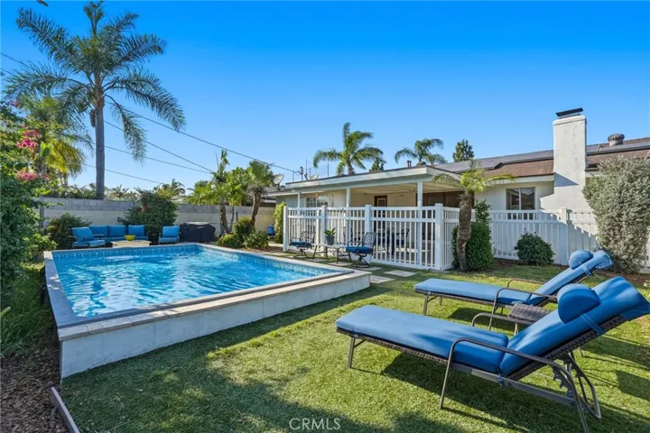 1110 E Meats Avenue, Orange, California 92865