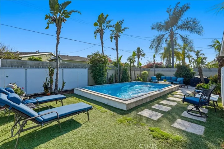 1110 E Meats Avenue, Orange, California 92865