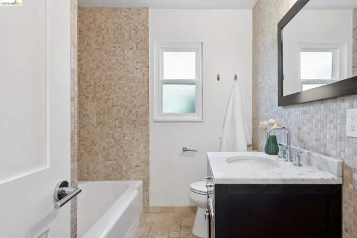 515 Vincente Ave, Berkeley, California 94707