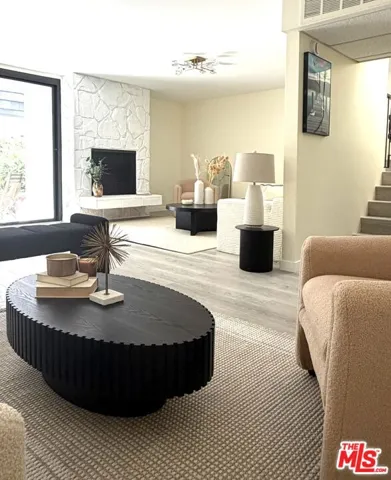 8105 Redlands Street 107, Playa Del Rey, California 90293