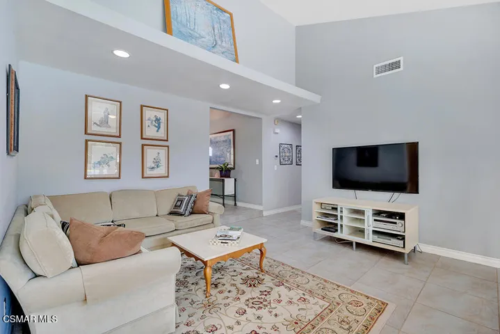 3673 Valencia Ave-HsHProd-35