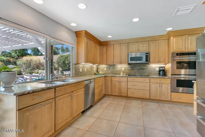 3673 Valencia Ave-HsHProd-31