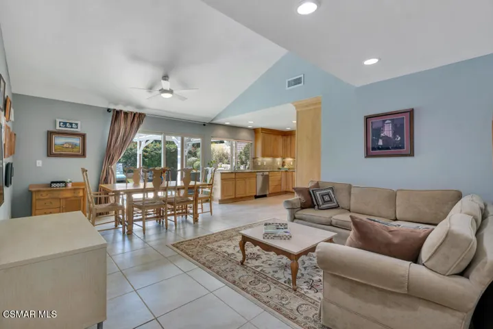3673 Valencia Ave-HsHProd-27